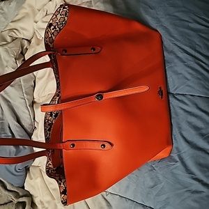 Coach tote with accessories